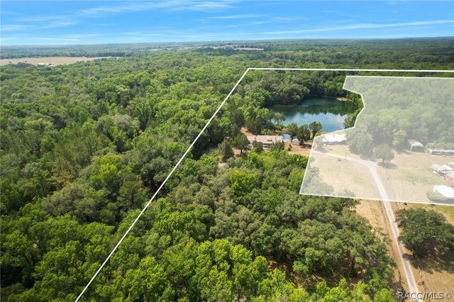 9986 E New Hope Court, Floral City, FL 34436