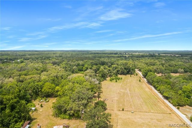 9986 E New Hope Court, Floral City, FL 34436