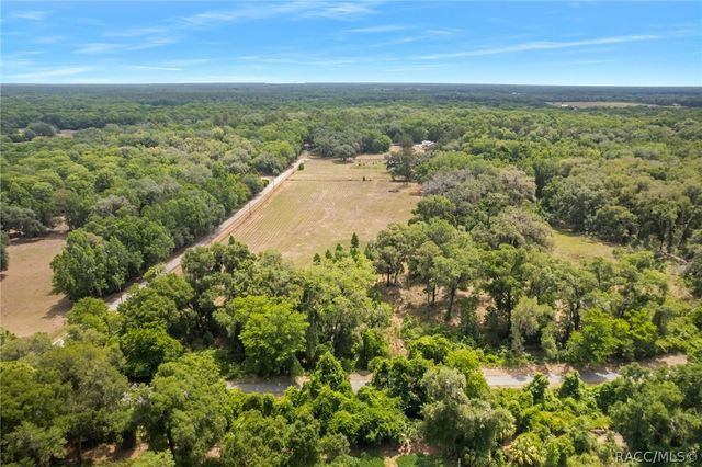 9986 E New Hope Court, Floral City, FL 34436