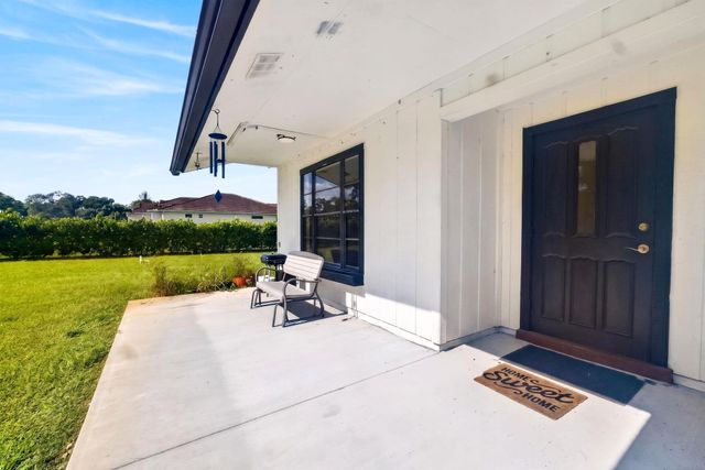 5989 COCONUT Boulevard, The Acreage, FL 33411