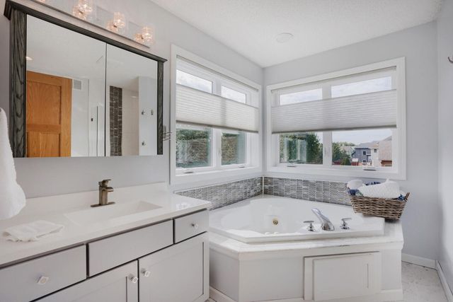 15591 Yakima Street NW, Anoka, MN 55303