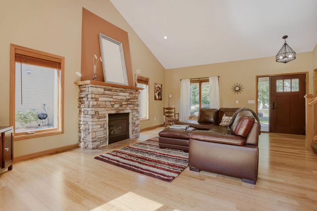 15591 Yakima Street NW, Anoka, MN 55303