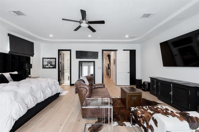 906 Knox Street, Houston, TX 77007