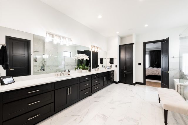 906 Knox Street, Houston, TX 77007