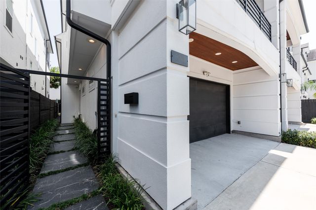 906 Knox Street, Houston, TX 77007
