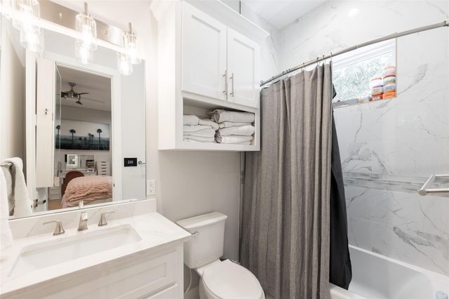 906 Knox Street, Houston, TX 77007