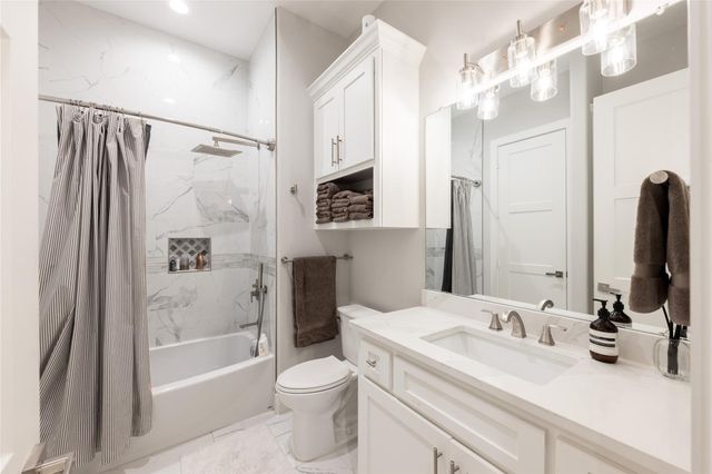 906 Knox Street, Houston, TX 77007
