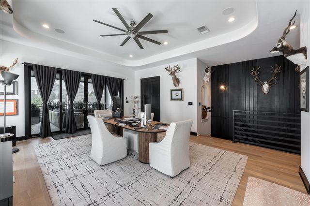 906 Knox Street, Houston, TX 77007