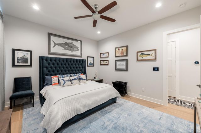 906 Knox Street, Houston, TX 77007