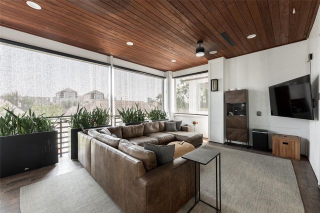 906 Knox Street, Houston, TX 77007