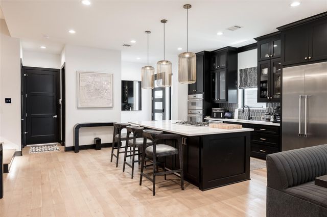 906 Knox Street, Houston, TX 77007