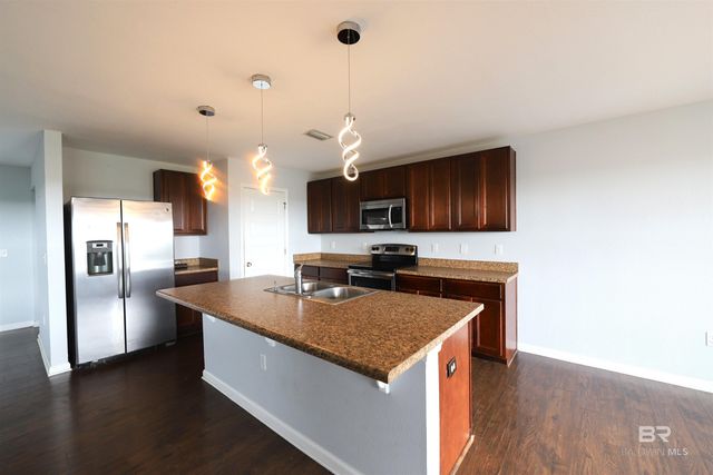 6966 Crimson Ridge Street, Gulf Shores, AL 36542