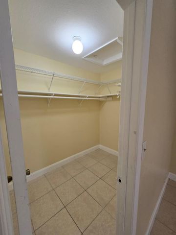 8775 NW 39th Street NW 8775, Sunrise, FL 33351