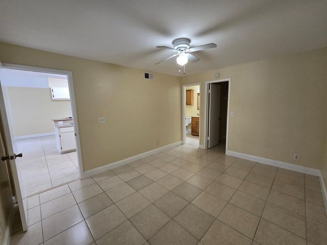 8775 NW 39th Street NW 8775, Sunrise, FL 33351