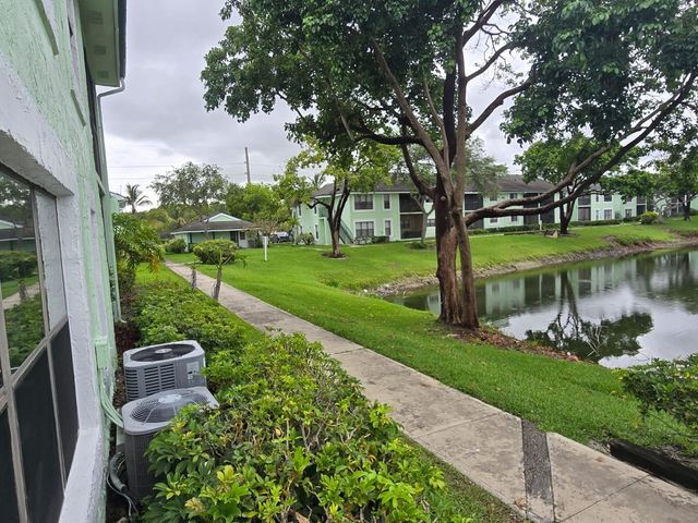 8775 NW 39th Street NW 8775, Sunrise, FL 33351