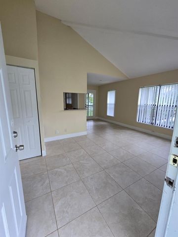 8775 NW 39th Street NW 8775, Sunrise, FL 33351