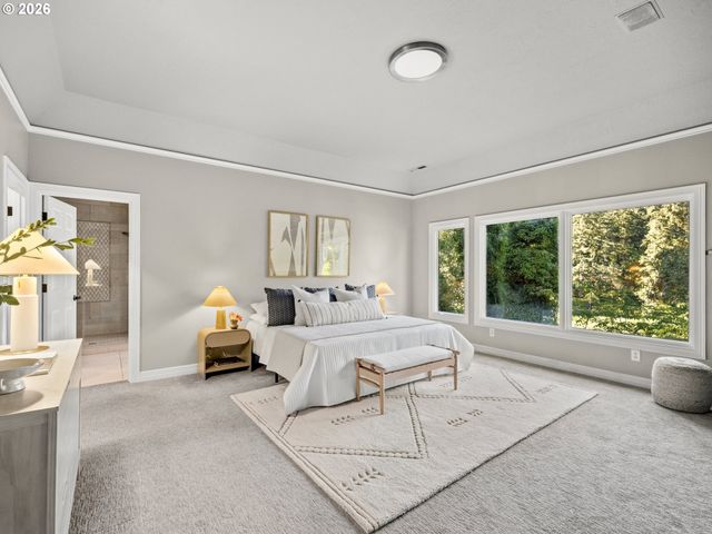 1563 BAY VIEW Ln, Lake Oswego, OR 97034