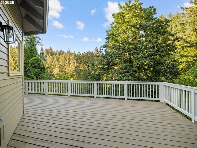 1563 BAY VIEW Ln, Lake Oswego, OR 97034