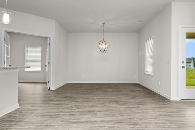 1379 English Oak Dr, Clarksville, TN 37043
