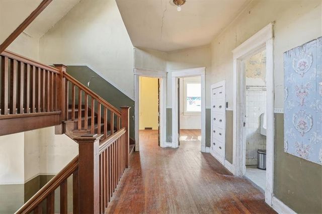 3846 Charlotte Street, Kansas City, MO 64109