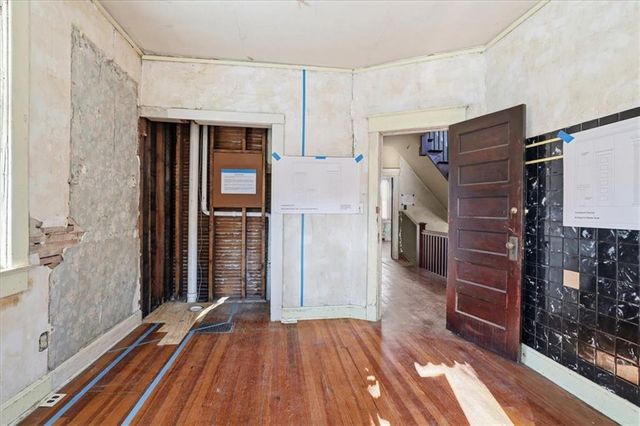 3846 Charlotte Street, Kansas City, MO 64109