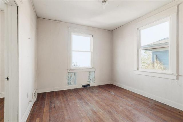 3846 Charlotte Street, Kansas City, MO 64109