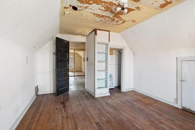 3846 Charlotte Street, Kansas City, MO 64109