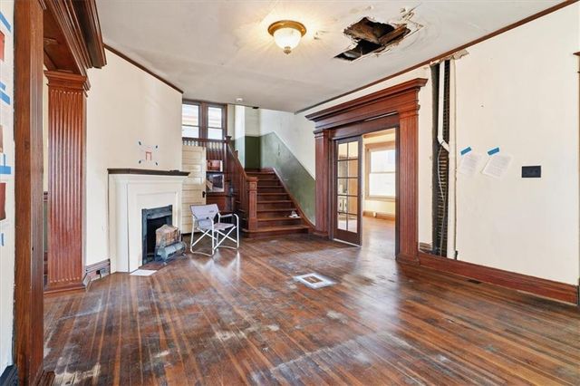 3846 Charlotte Street, Kansas City, MO 64109