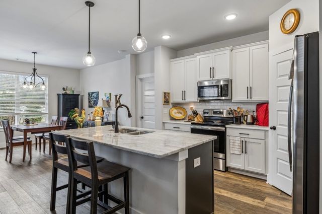 508 Sunflower Dr, Smyrna, TN 37167