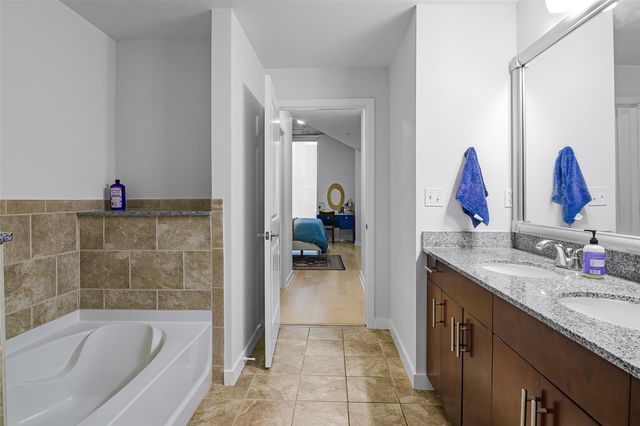 360 Nueces ST 1105, Austin, TX 78701