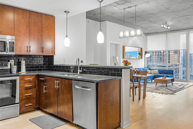 360 Nueces ST 1105, Austin, TX 78701