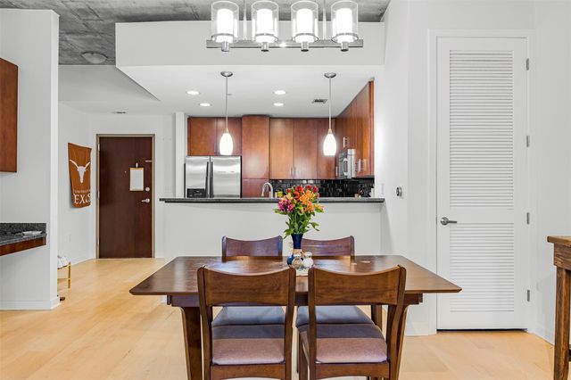 360 Nueces ST 1105, Austin, TX 78701