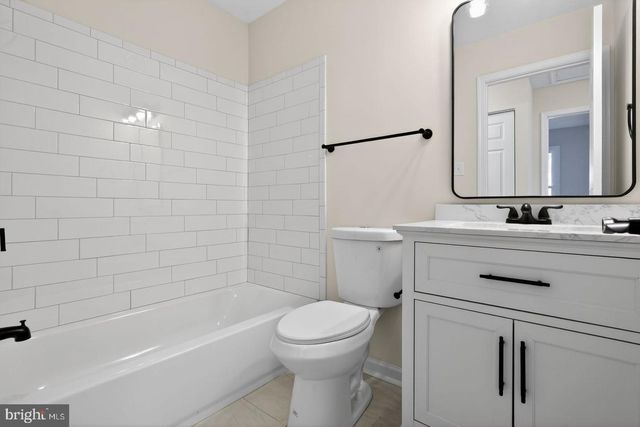 19031 MCFARLIN DR, Germantown, MD 20874