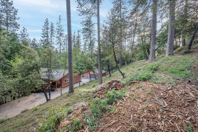 3061 E Highway 4, Murphys, CA 95247