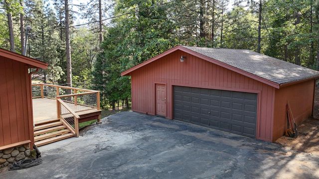 3061 E Highway 4, Murphys, CA 95247