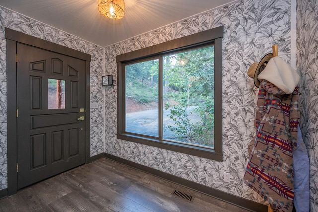 3061 E Highway 4, Murphys, CA 95247