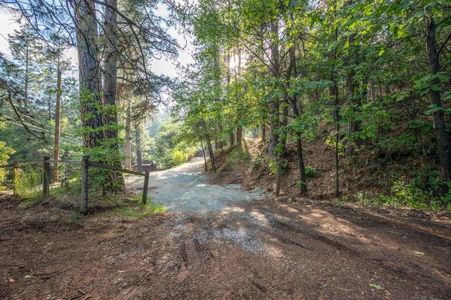 3061 E Highway 4, Murphys, CA 95247