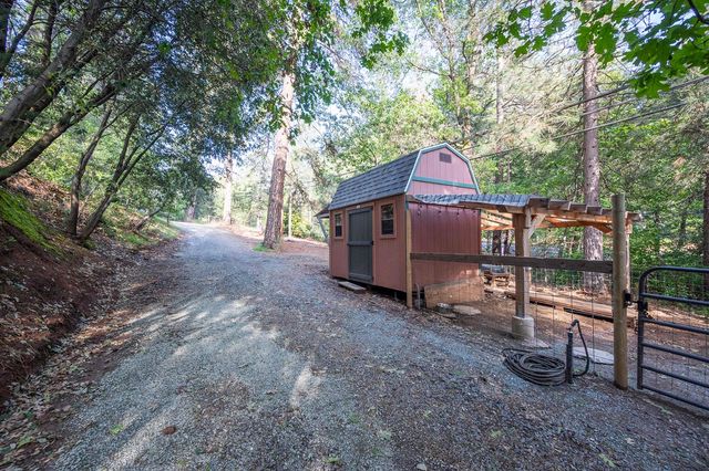 3061 E Highway 4, Murphys, CA 95247