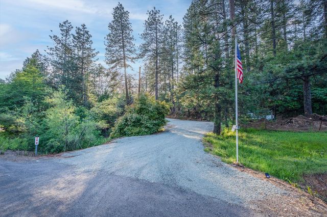 3061 E Highway 4, Murphys, CA 95247