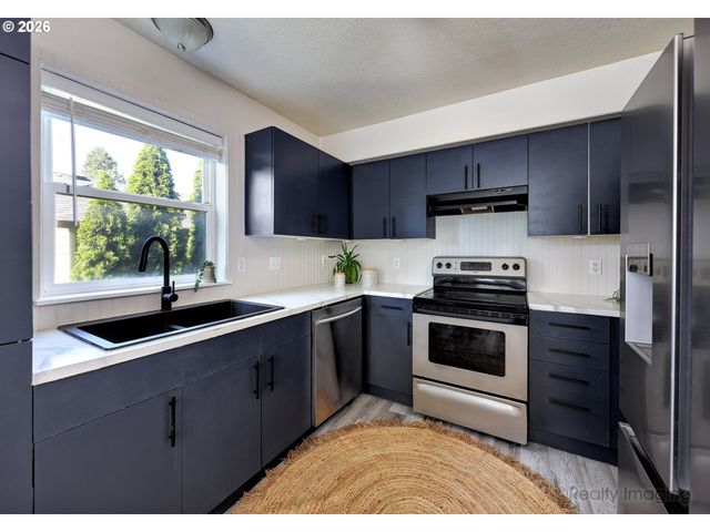 2768 Se 87TH Ave A, Portland, OR 97266