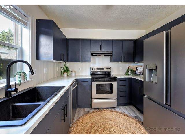 2768 Se 87TH Ave A, Portland, OR 97266