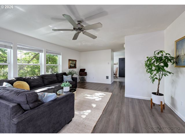 2768 Se 87TH Ave A, Portland, OR 97266
