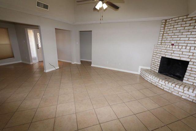 6223 Autumn Forest Drive, Houston, TX 77092