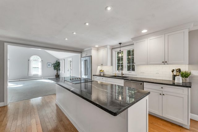 185 Buttrick Road, Hampstead, NH 03841