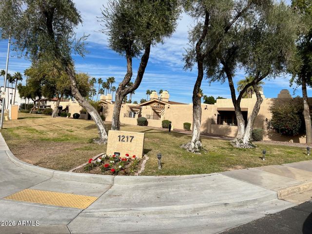 1217 N MILLER Road 12, Scottsdale, AZ 85257