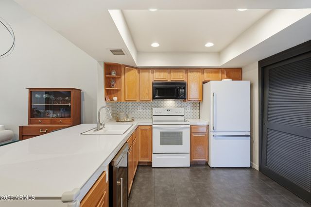 1217 N MILLER Road 12, Scottsdale, AZ 85257