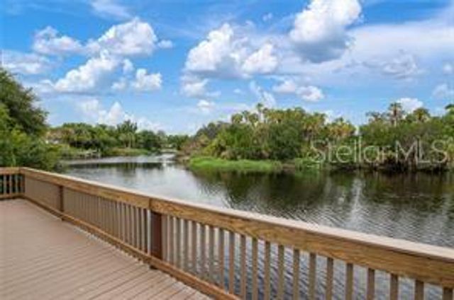 5948 SANDSTONE AVENUE, Sarasota, FL 34243