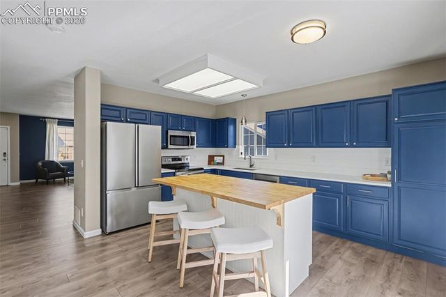 6467 Graymont Drive, Colorado Springs, CO 80923