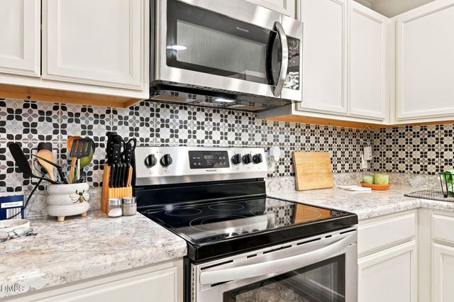 108 Forest Island Avenue, Smithfield, NC 27577