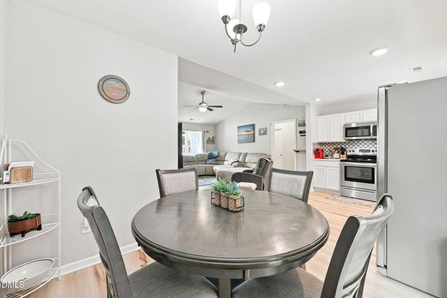 108 Forest Island Avenue, Smithfield, NC 27577